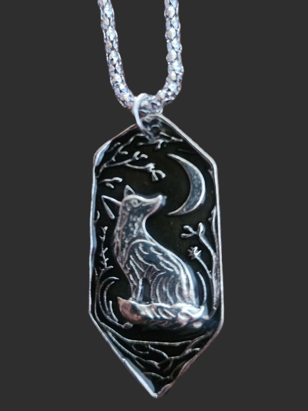 SITTING FOX Pendant with silvertone ROUND chain Necklace